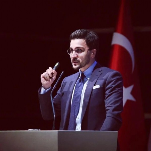 CHP’li Etimesgut Belediyesi’nden tepki çeken program! 15 Temmuz'a bütçe yok Yunan tiyatrosuna var